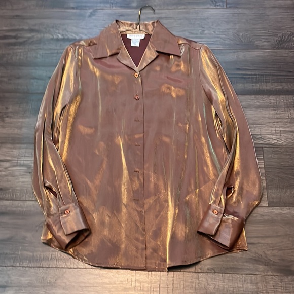 NEW Colour Reflecting Button Up Collared for Womens - Picture 2 of 7